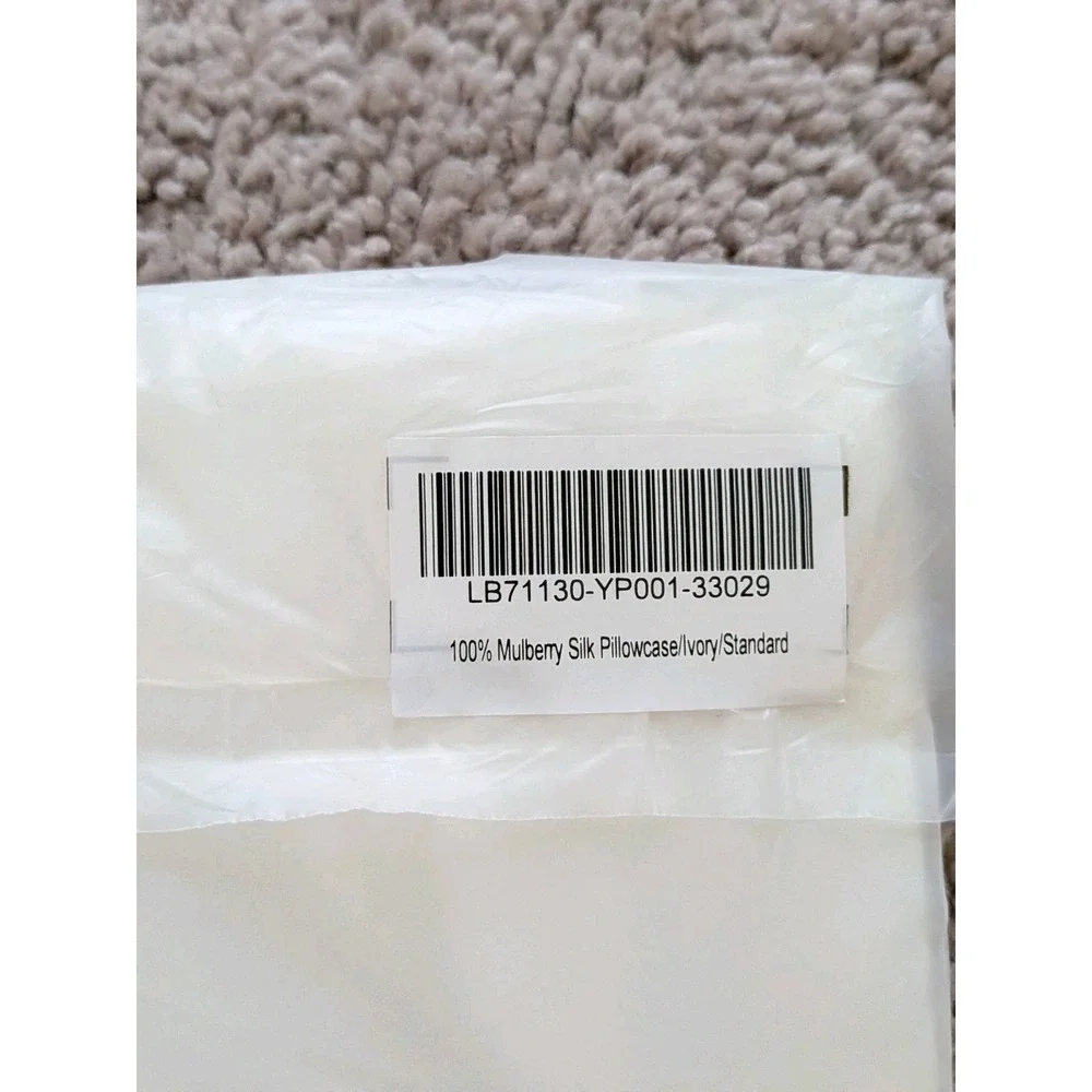 NWT Quince 100% Mulberry Silk Pillowcase Standard 20X26 Inches Ivory